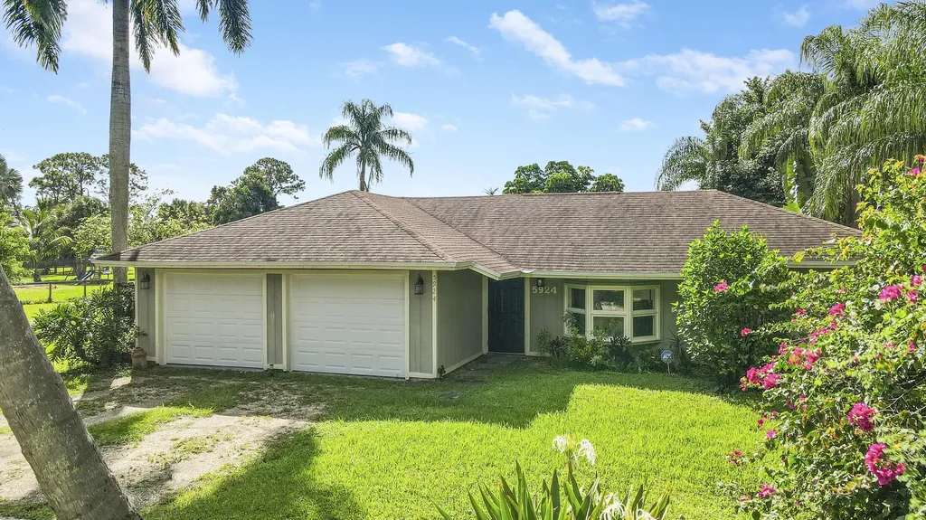 5924 Se Orange Blossom Trail Hobe Sound FL 33455