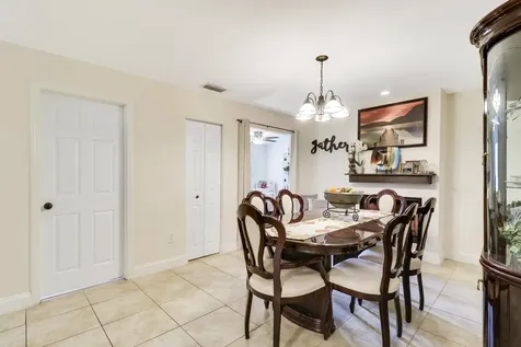 5924 Se Orange Blossom Trail Hobe Sound FL 33455