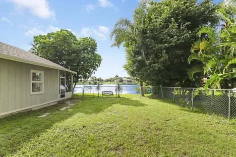 5924 Se Orange Blossom Trail Hobe Sound FL 33455