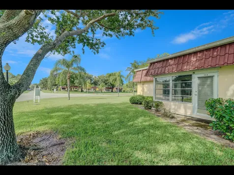 701 Laconia Circle Lake Worth FL 33467