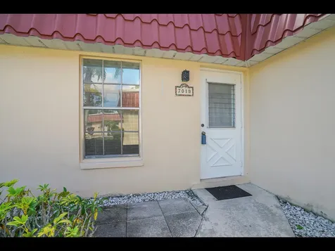 701 Laconia Circle Lake Worth FL 33467