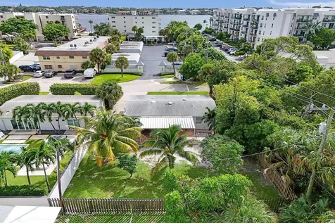 1205 S Lake Drive Lantana FL 33462