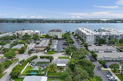 1205 S Lake Drive Lantana FL 33462