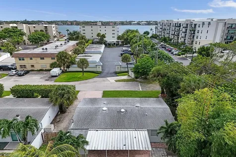 1205 S Lake Drive Lantana FL 33462