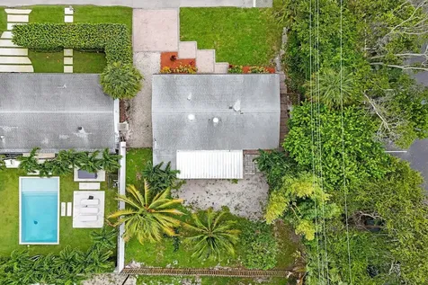 1205 S Lake Drive Lantana FL 33462