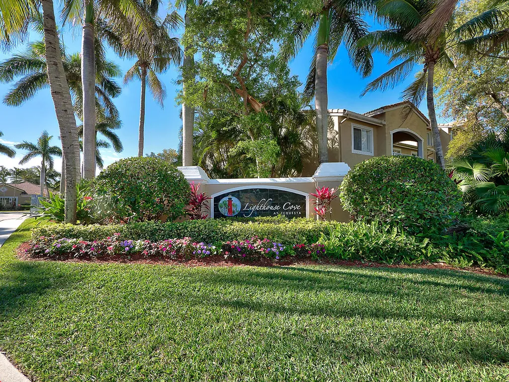 260 Village Boulevard Tequesta FL 33469