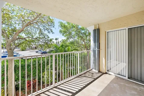 260 Village Boulevard Tequesta FL 33469