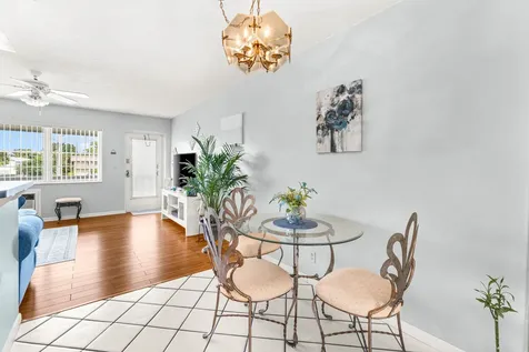 309 Sheffield M West Palm Beach FL 33417