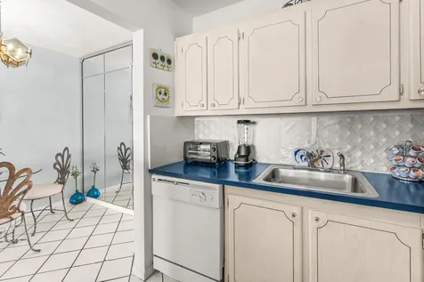 309 Sheffield M West Palm Beach FL 33417