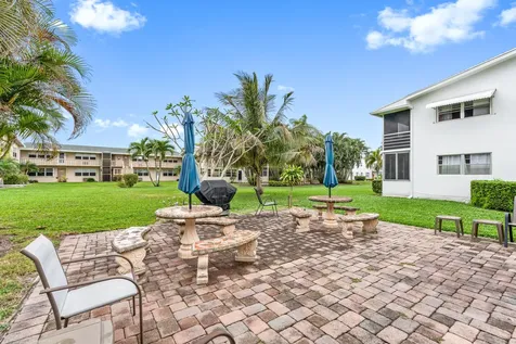 309 Sheffield M West Palm Beach FL 33417