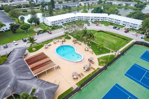 309 Sheffield M West Palm Beach FL 33417