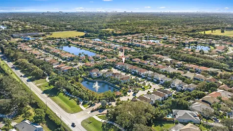 165 Bonnette Hunt Club Lane Palm Beach Gardens FL 33418