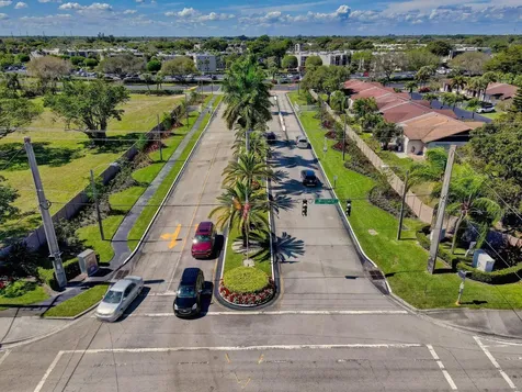 5130 Las Verdes Circle Delray Beach FL 33484