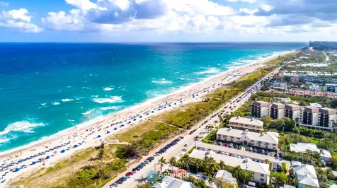 5130 Las Verdes Circle Delray Beach FL 33484