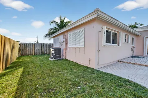 467 NE 31st Street Boca Raton FL 33431