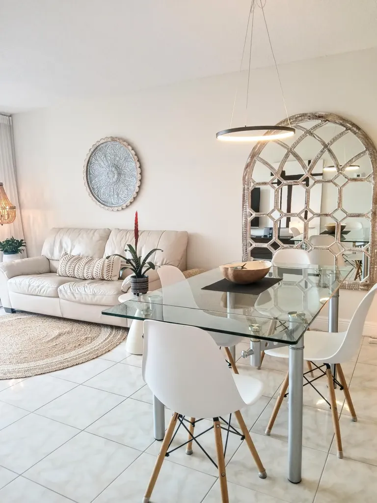 1830 Embassy Drive West Palm Beach FL 33401