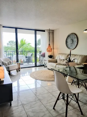1830 Embassy Drive West Palm Beach FL 33401