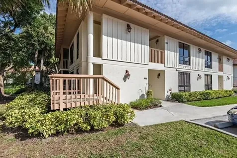 307 Brackenwood Circle Palm Beach Gardens FL 33418