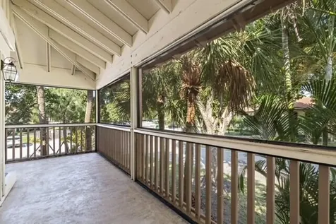 307 Brackenwood Circle Palm Beach Gardens FL 33418