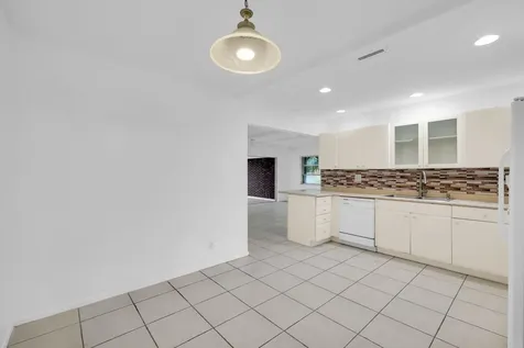 685 Ipswich Street Boca Raton FL 33487