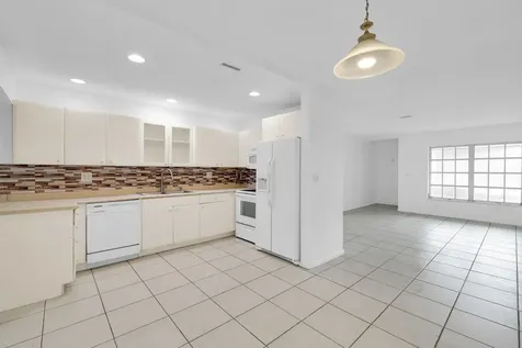 685 Ipswich Street Boca Raton FL 33487