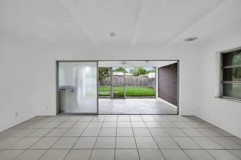 685 Ipswich Street Boca Raton FL 33487