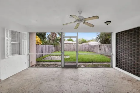 685 Ipswich Street Boca Raton FL 33487