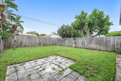 685 Ipswich Street Boca Raton FL 33487