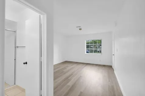 685 Ipswich Street Boca Raton FL 33487