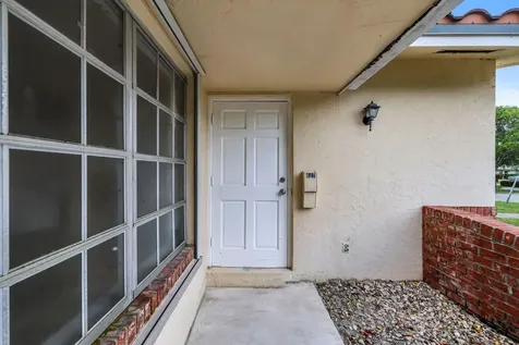 685 Ipswich Street Boca Raton FL 33487