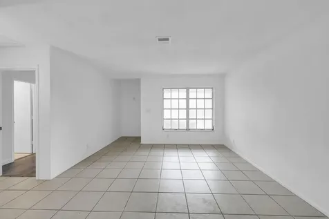 685 Ipswich Street Boca Raton FL 33487