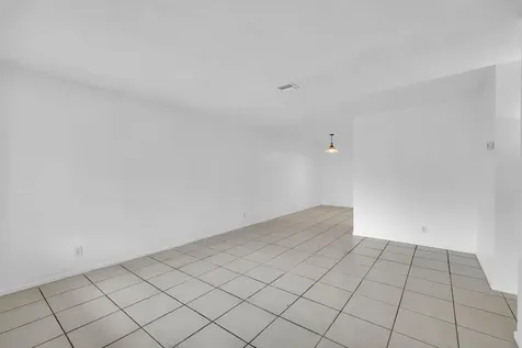 685 Ipswich Street Boca Raton FL 33487