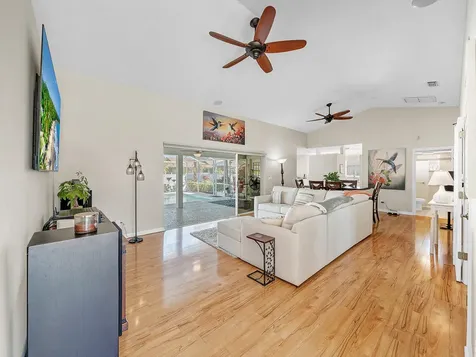 1149 Se Cambridge Drive Port Saint Lucie FL 34952