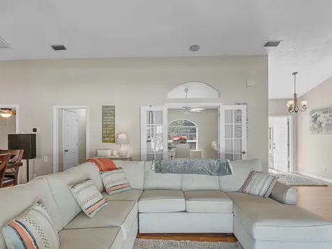 1149 Se Cambridge Drive Port Saint Lucie FL 34952