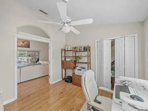 1149 Se Cambridge Drive Port Saint Lucie FL 34952