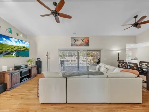 1149 Se Cambridge Drive Port Saint Lucie FL 34952