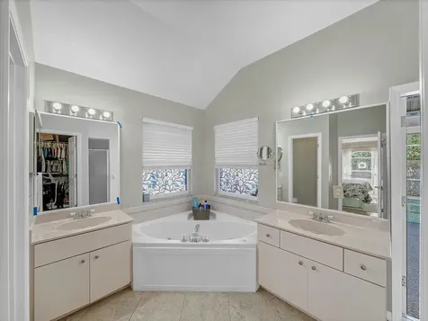 1149 Se Cambridge Drive Port Saint Lucie FL 34952