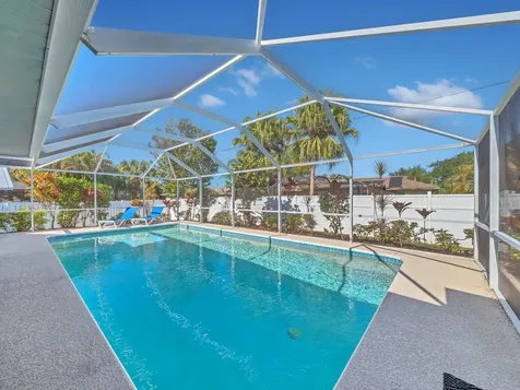1149 Se Cambridge Drive Port Saint Lucie FL 34952