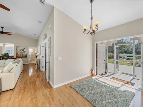 1149 Se Cambridge Drive Port Saint Lucie FL 34952