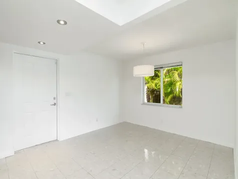 1323 Ne 5th Avenue Fort Lauderdale FL 33304