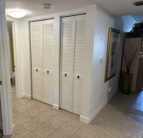 3138 Via Poinciana Lake Worth FL 33467