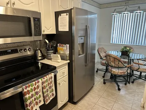 3138 Via Poinciana Lake Worth FL 33467