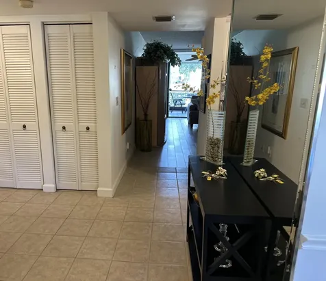 3138 Via Poinciana Lake Worth FL 33467