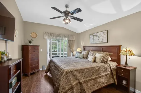 1095 Via Jardin Riviera Beach FL 33418