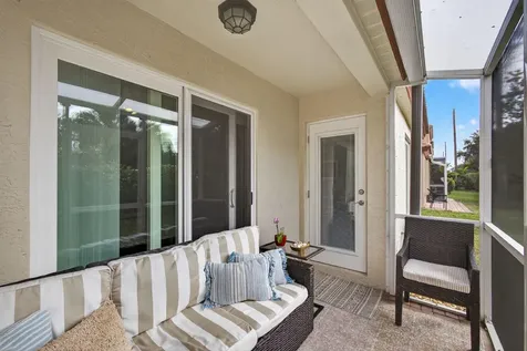 1095 Via Jardin Riviera Beach FL 33418