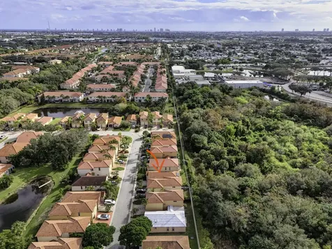 1095 Via Jardin Riviera Beach FL 33418