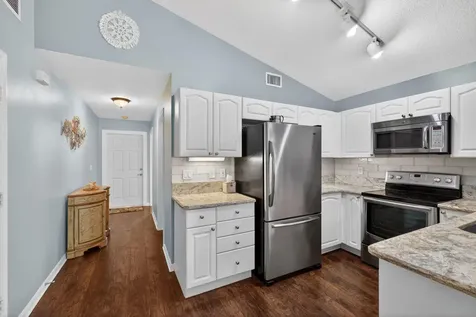 1095 Via Jardin Riviera Beach FL 33418