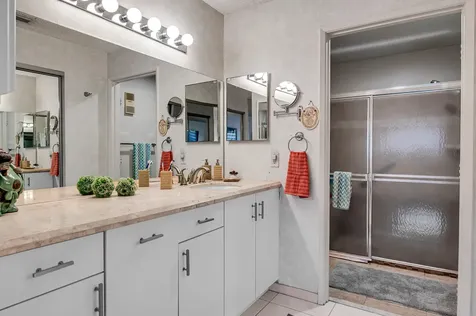 8182 Springtree Road Boca Raton FL 33496