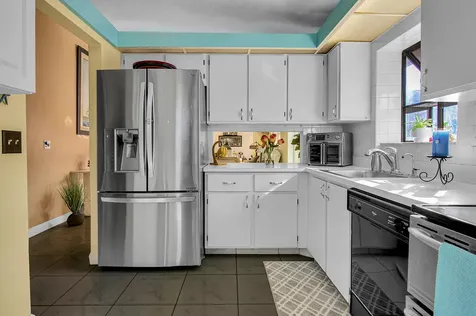 8182 Springtree Road Boca Raton FL 33496