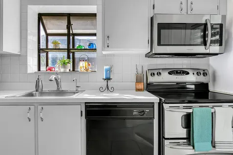 8182 Springtree Road Boca Raton FL 33496